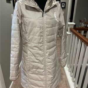 The North Face Women's White Puffer Coat- shimmery cream